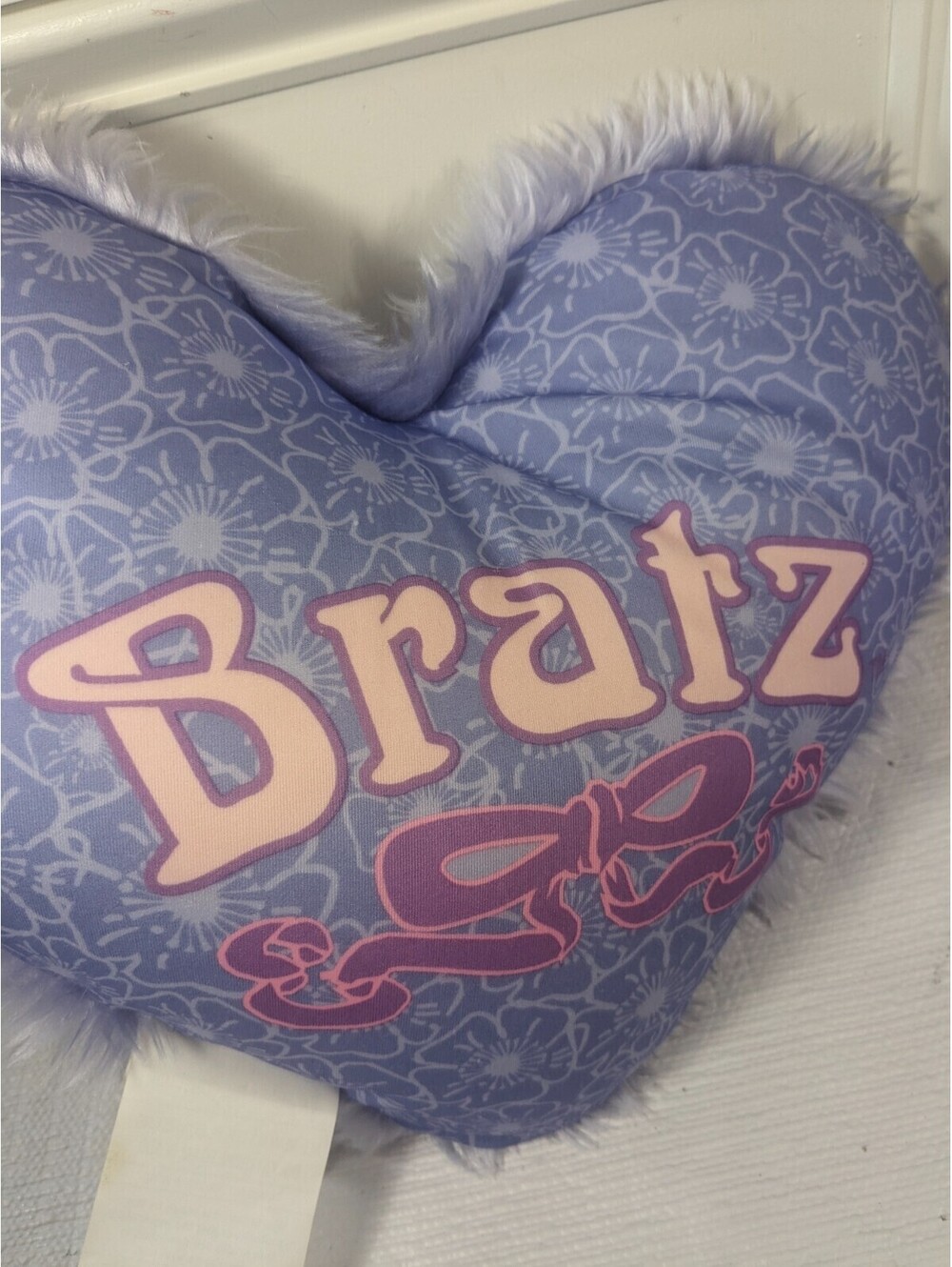 Vintage Bratz dolls MGA home decor pillow room purple heart shaped brats floral - Picture 5 of 8